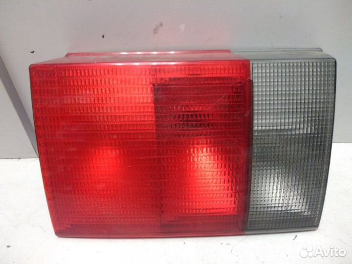 Фонарь задний внутренний левый Audi 100(C4)