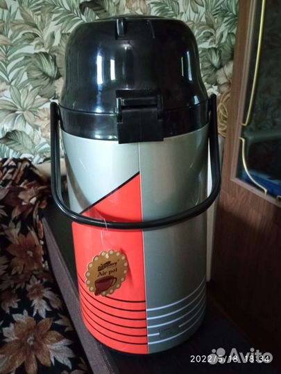 Термос новый