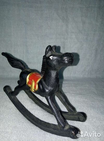 Старинная, чугунная, лошадка, качалка
