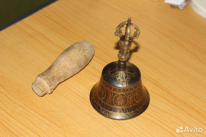 Тибетский поющий колокол