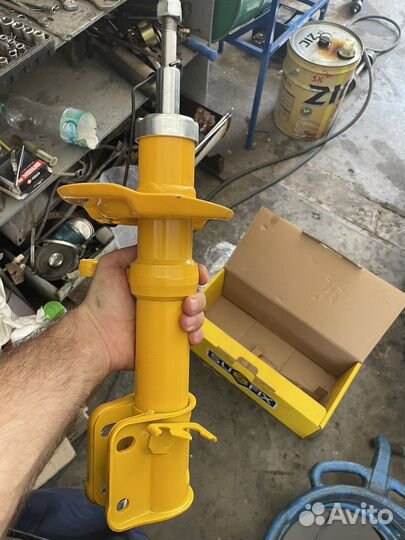 Передняя стойка на priora