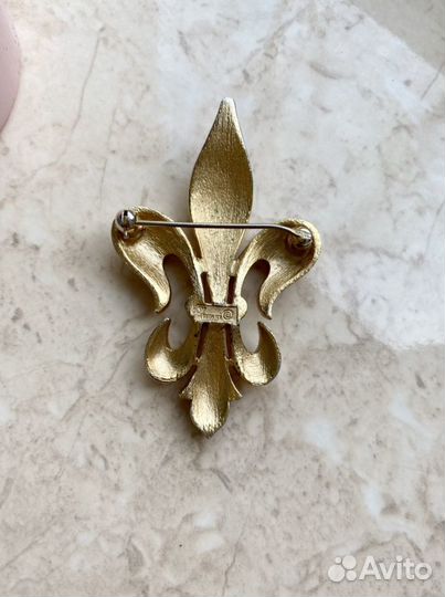 Fleur de lys геральдическая лилия Trifari