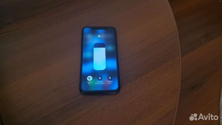 iPhone X, 64 ГБ