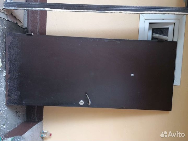 Дверь входная металлическая бу