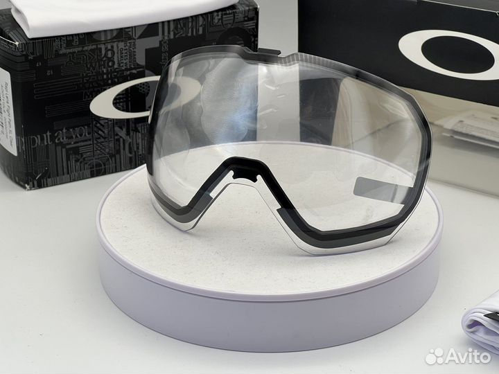 Маска Oakley Flight Path L / XL (2 линзы)