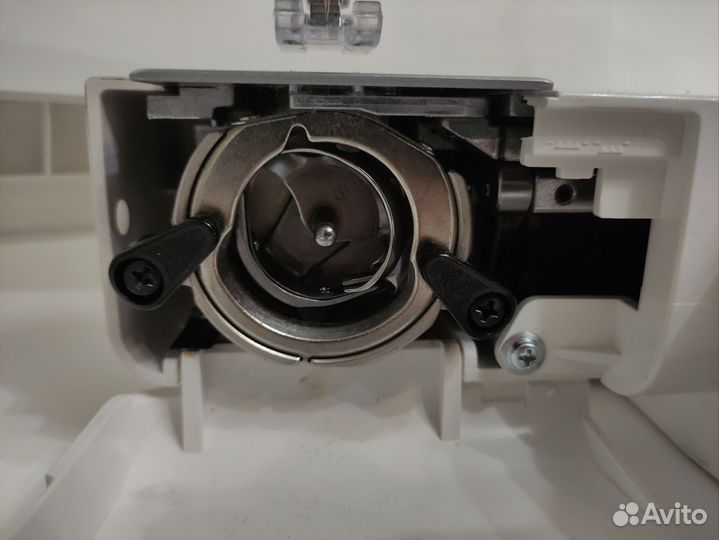 Швейная машина Janome JL 23