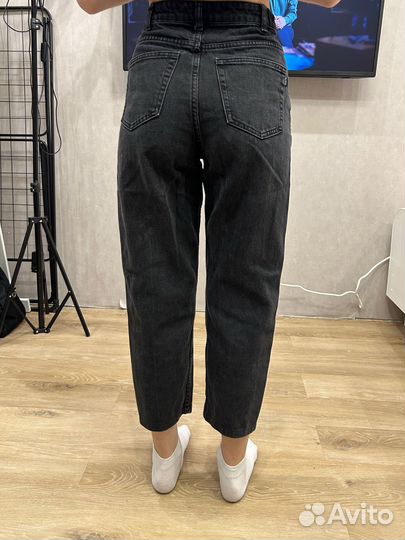 Джинсы bershka