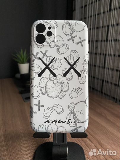 Чехол на iPhone 11