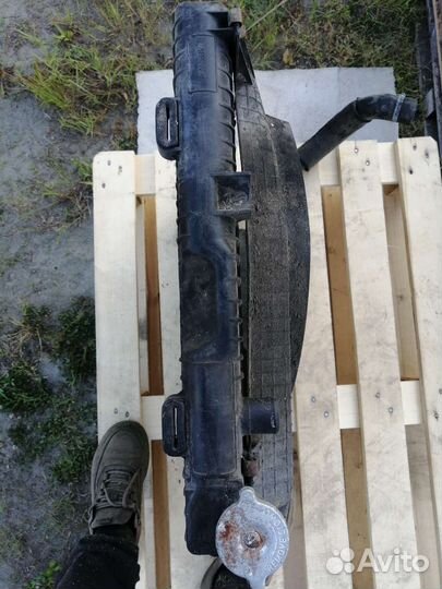 Радиатор с кожухом Мерседес Т-1