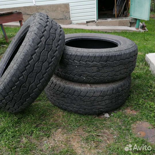 Toyo Open Country A/T Plus 235/65 R17