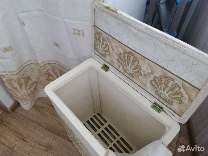 Комплект д/ванной: тумба и 2 занавески