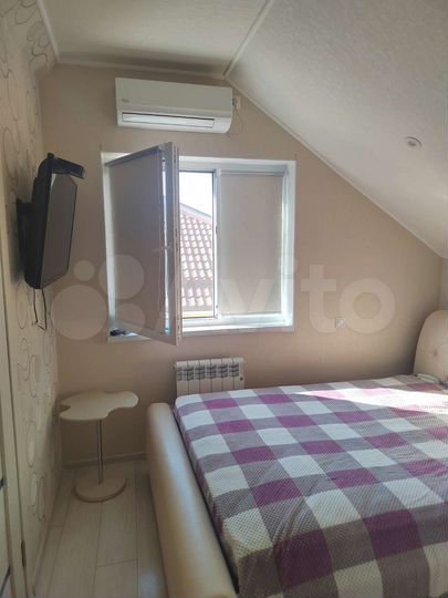 2-к. квартира, 40 м², 3/3 эт.