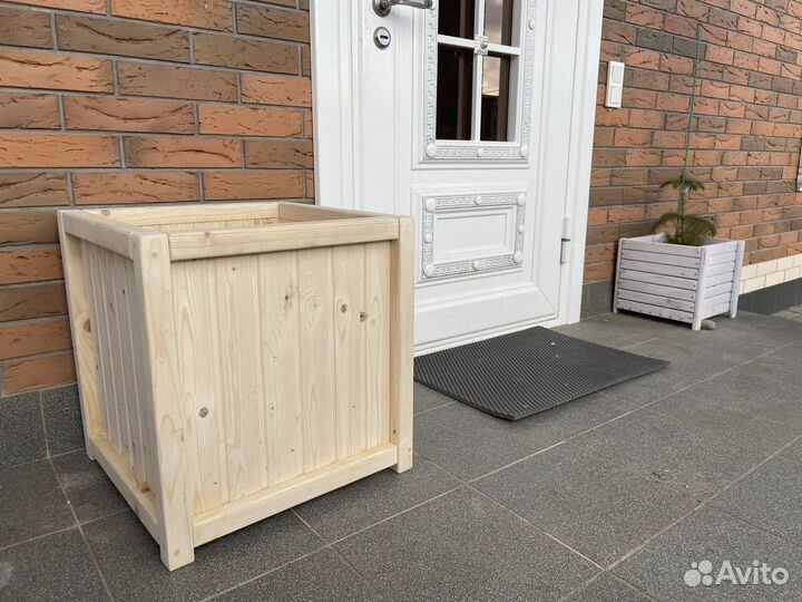 Кашпо вазон для растений из дерева уличное