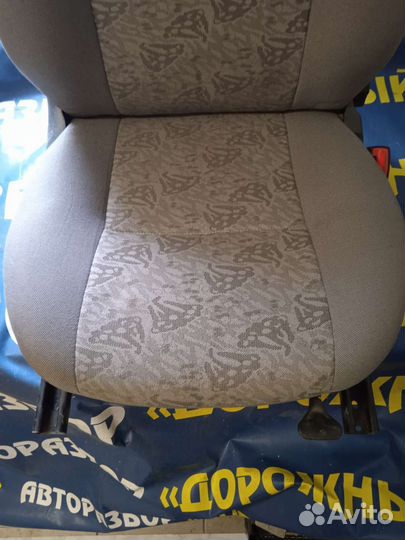 Сиденье переднее Калина 1 седан левое