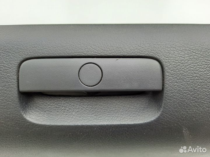 Крышка бардачка Skoda Octavia A4 Tour