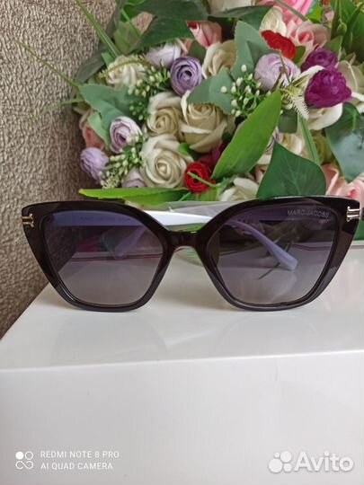 Солнцезащитные очки