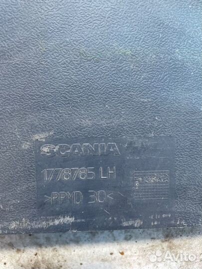 Накладка левая Scania