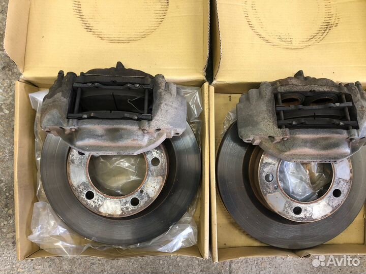 Суппорта Toyota Land Cruiser 200