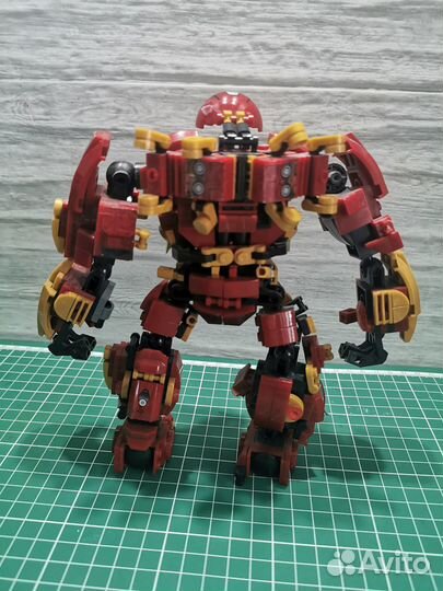 Лего халкбастер