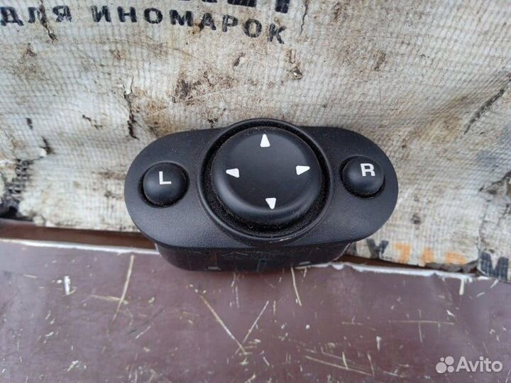 Блок управления зеркалами Газ Волга Сайберг Б/У