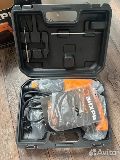 Перфоратор Вихрь П-650К