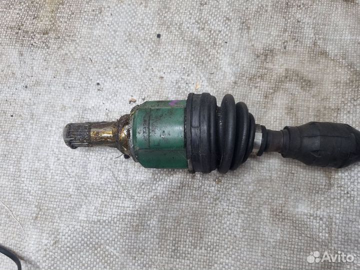 Привод передний левый Мицубиси Кольт Кольт Плюс