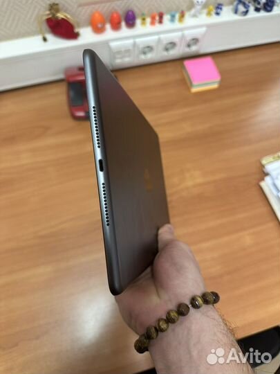 Apple iPad 10.2 wi fi 64gb