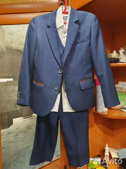 Школьный костюм