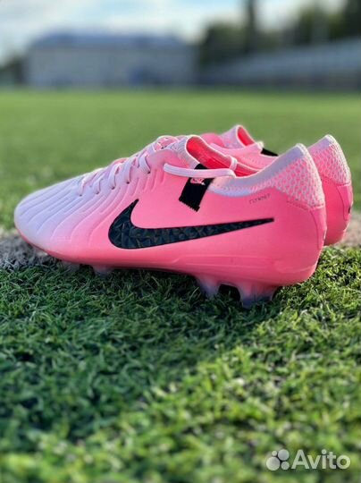 Бутсы Nike Tiempo Legend X pink