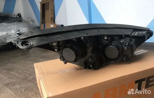 Фара левая правая Hyundai IX 35