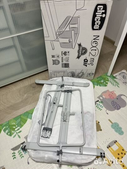 Приставная кроватка Chicco next2me air