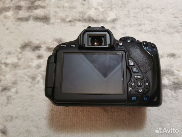 Фотоаппарат Canon 650d