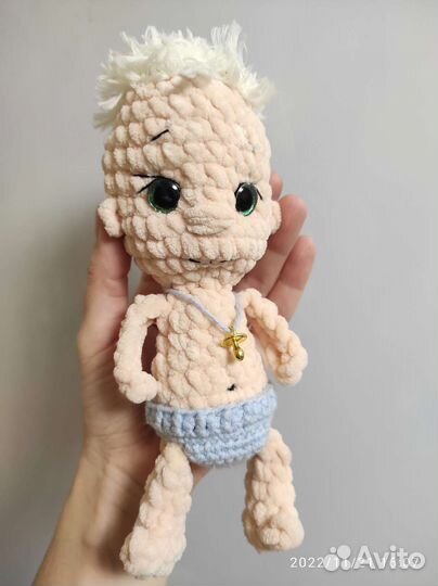 Вязаный пупсик