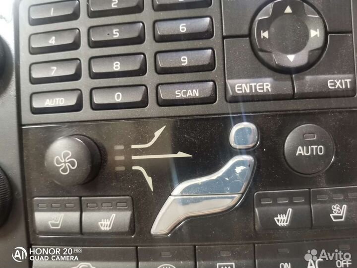 Парящая панель volvo