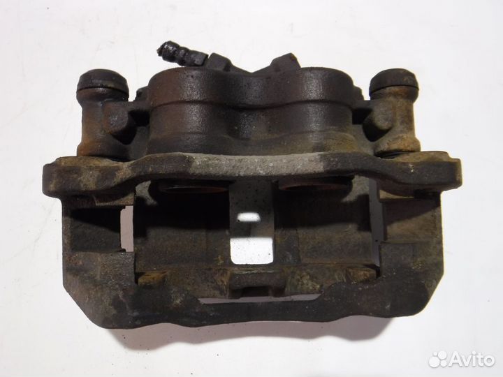 Суппорт передний левый Iveco Daily III