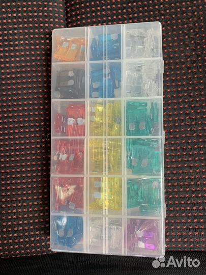 Набор предохранителей 180 штук