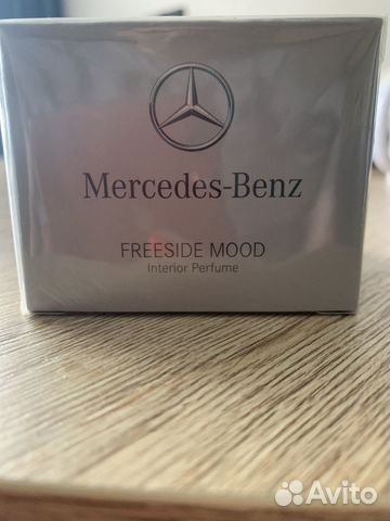 Флакон с парфюмом Mercedes-Benz