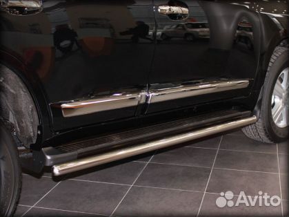 Обвод порогов в торец Тойота Ленд крузер 200