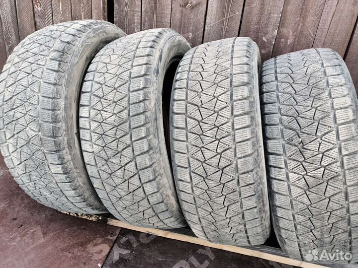Bridgestone Blizzak DM-V2 225/55 R18