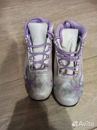 Лыжные ботинки