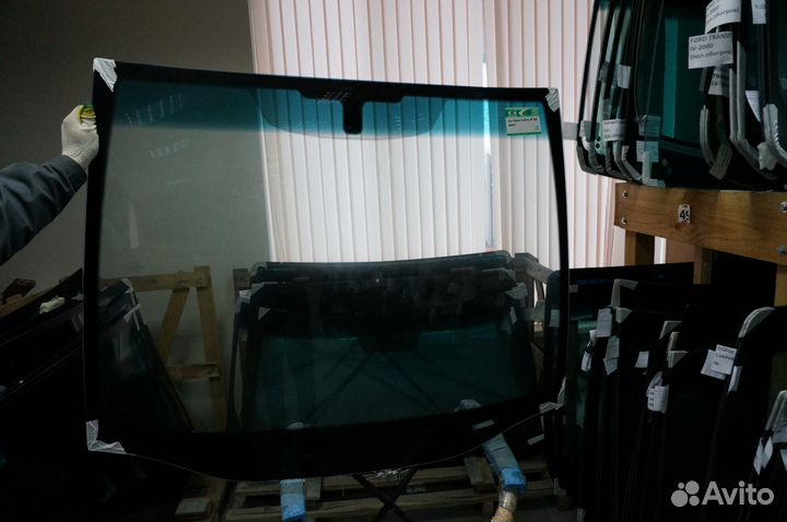 Стекло лобовое Opel Zafira B (Опель Зафира Б)