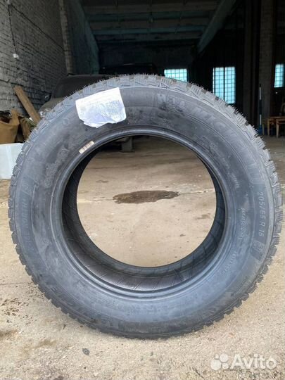 Michelin X-Ice North 4 205/65 R16 99