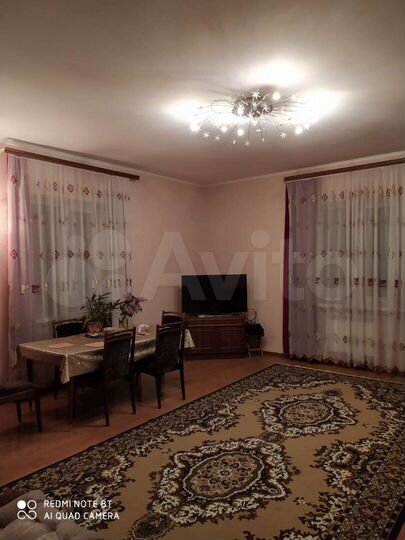 Коттедж 201,8 м² на участке 4 сот.