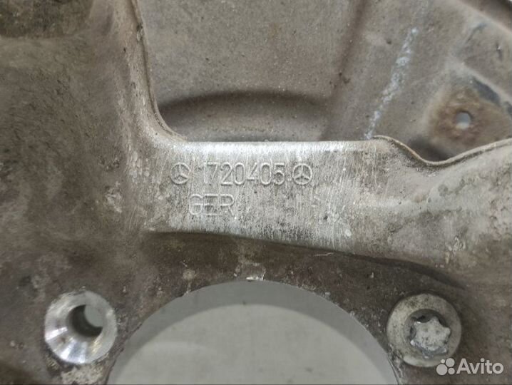 Кулак поворотный задний правый Mercedes Slk R172