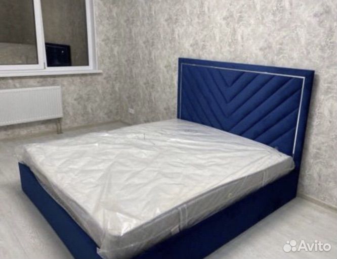 Кровать двухспальная