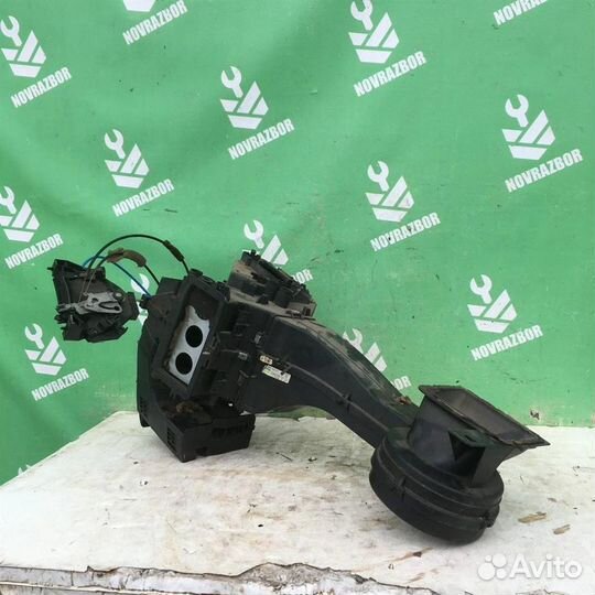 Корпус отопителя Фольксваген Гольф 2 Джетта 2