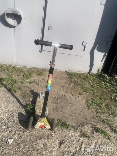 Самокат детский со светящимися колесами