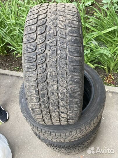Bridgestone Blizzak LM-25 225/45 R17