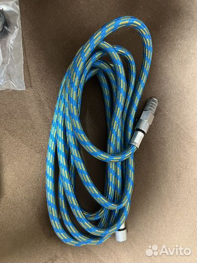 Комплект из компрессора и аэрографа для моделистов