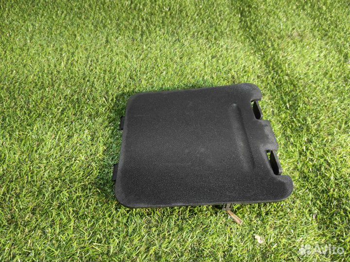 Обшивка багажника левая Lifan X60 W215